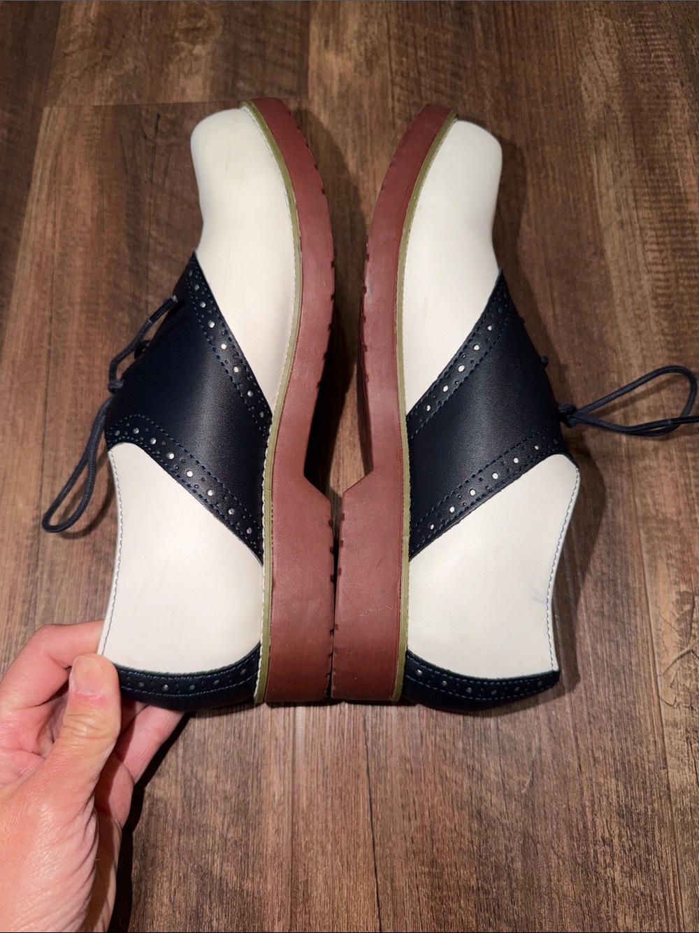 Classic Saddle Shoes School Issue Black and White Leather Women’s Size 9 W - Picture 5 of 8